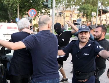 Πρόεδρος αστυνομικών Θεσσαλονίκης: «Θα έτρωγαν ξύλο από τον όχλο αν βοηθούσαν τον Μπουτάρη»